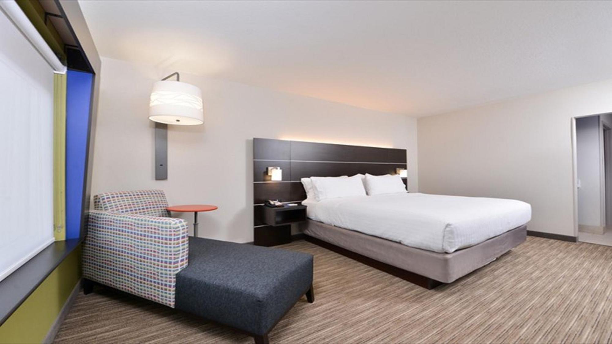 Holiday Inn Express & Suites - Parkersburg East By Ihg Exteriér fotografie