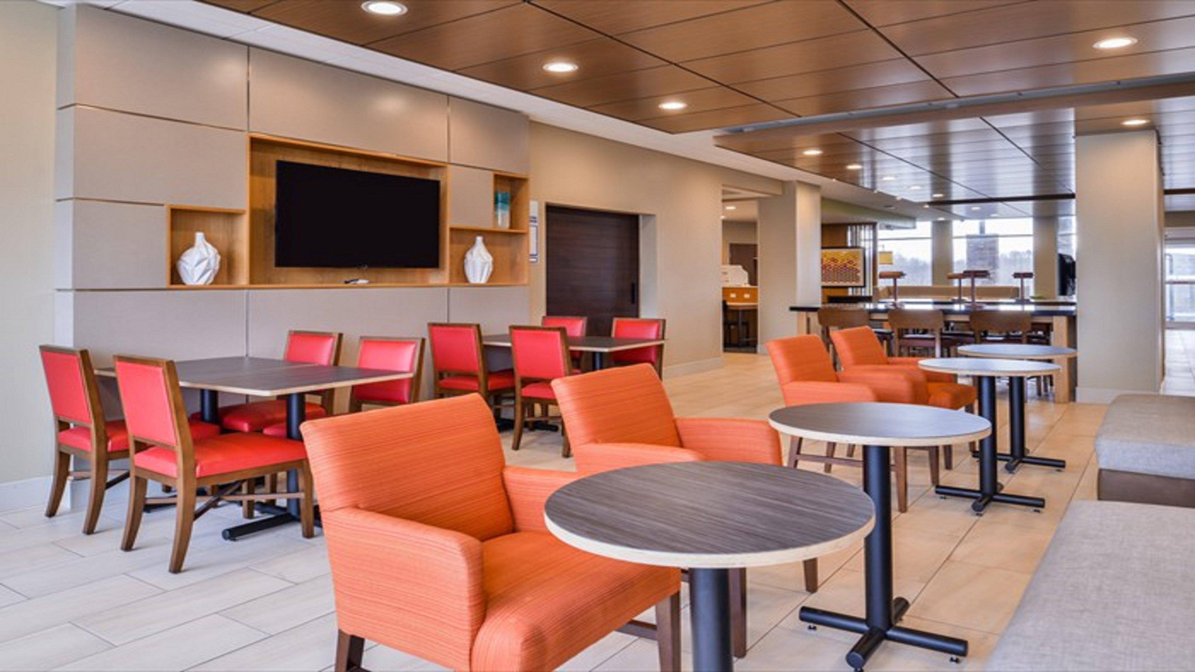 Holiday Inn Express & Suites - Parkersburg East By Ihg Exteriér fotografie