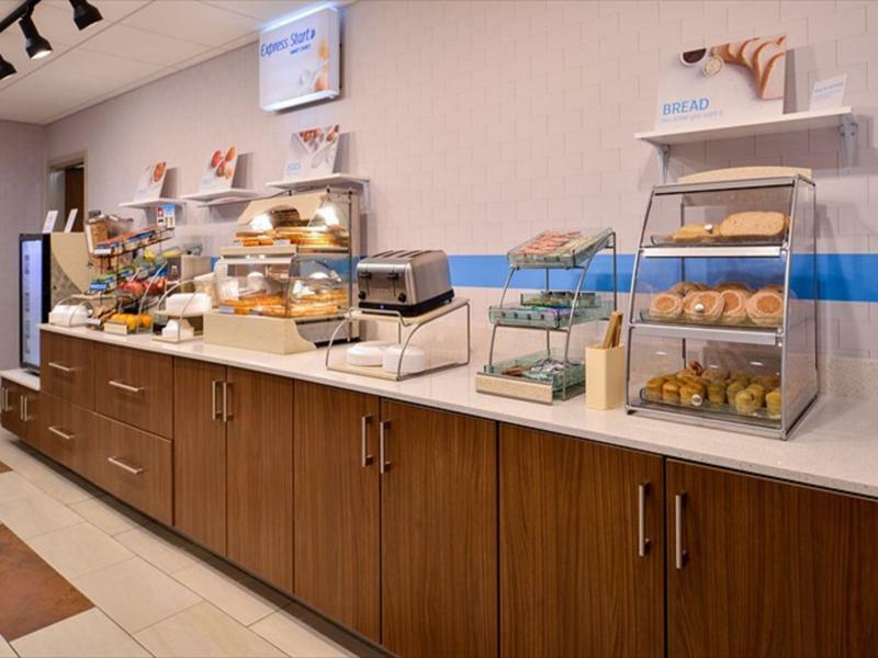 Holiday Inn Express & Suites - Parkersburg East By Ihg Exteriér fotografie